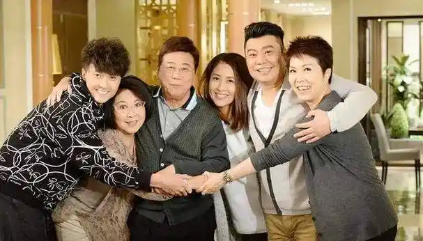 71岁tvb老戏骨李司棋至今单身,患癌兼耳聋,决定息影养病_腾讯新闻