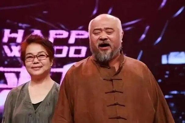 回顾演员李琦每天2包烟顿顿8两酒不顾医生劝诫如今怎样了