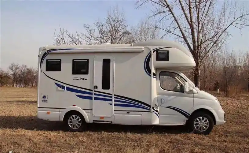 预算不到30万,想要一款可以祖孙三代同游的房车,这款觉得如何?