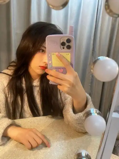 明星对镜自拍高分卷讲评|微博|镜子|镜头|小鞠_网易订阅