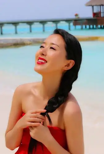 演员颜丹晨时光其实带不走我的青春