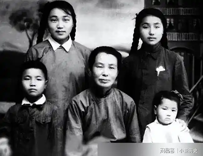 1942年陈独秀病逝临终前交代小29岁娇妻可改嫁但要切记一事