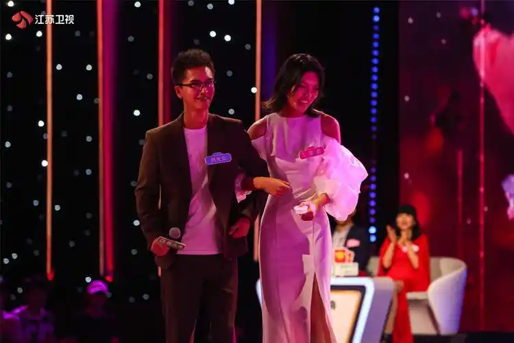 相亲节目《新相亲大会》爱情命题引观众热议