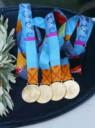 图文-雅典奥运每日精彩瞬间 德国马术队的四金牌