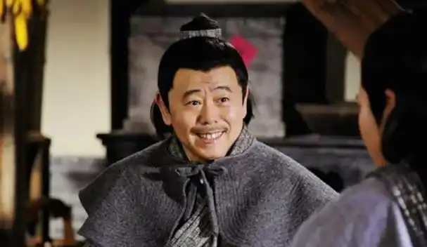 潘长江在2013年版的电视剧《武松》中,饰演了武大郎.