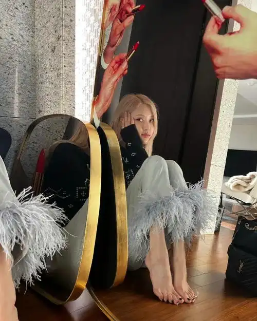 朴彩英千娇百媚##朴彩英是懂氛围感的