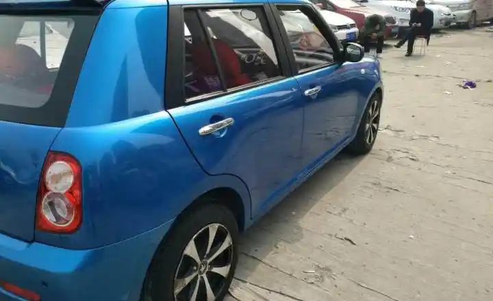 力帆320 1.3l 手动典藏版 蓝色 手动挡