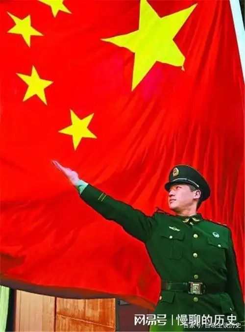 中国第一升旗手6200次升旗0失误退伍拒50万年薪不沾国旗光