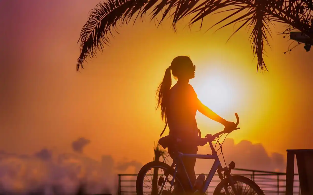 清新自然欧美美女高清桌面壁纸下载-美女壁纸-壁纸下载-美桌网