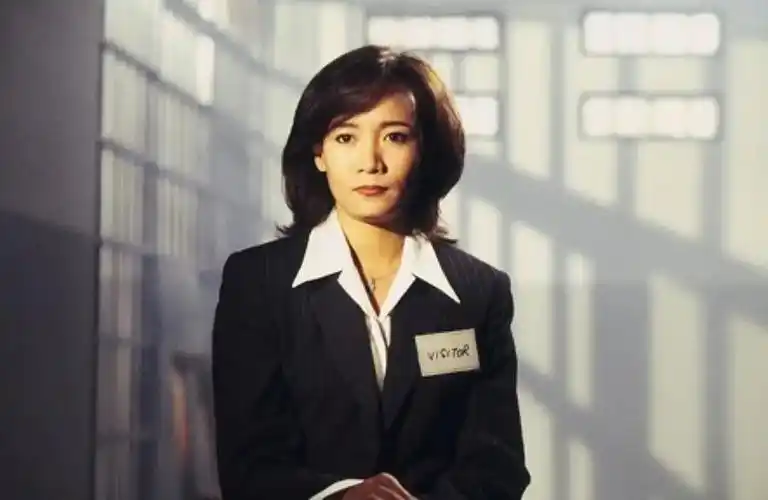 大家觉得商天娥年轻时算美女吗