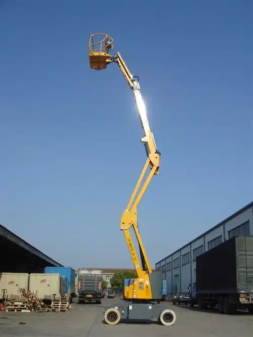 16米自行曲臂式升降平台高空作业平台车液压升降机