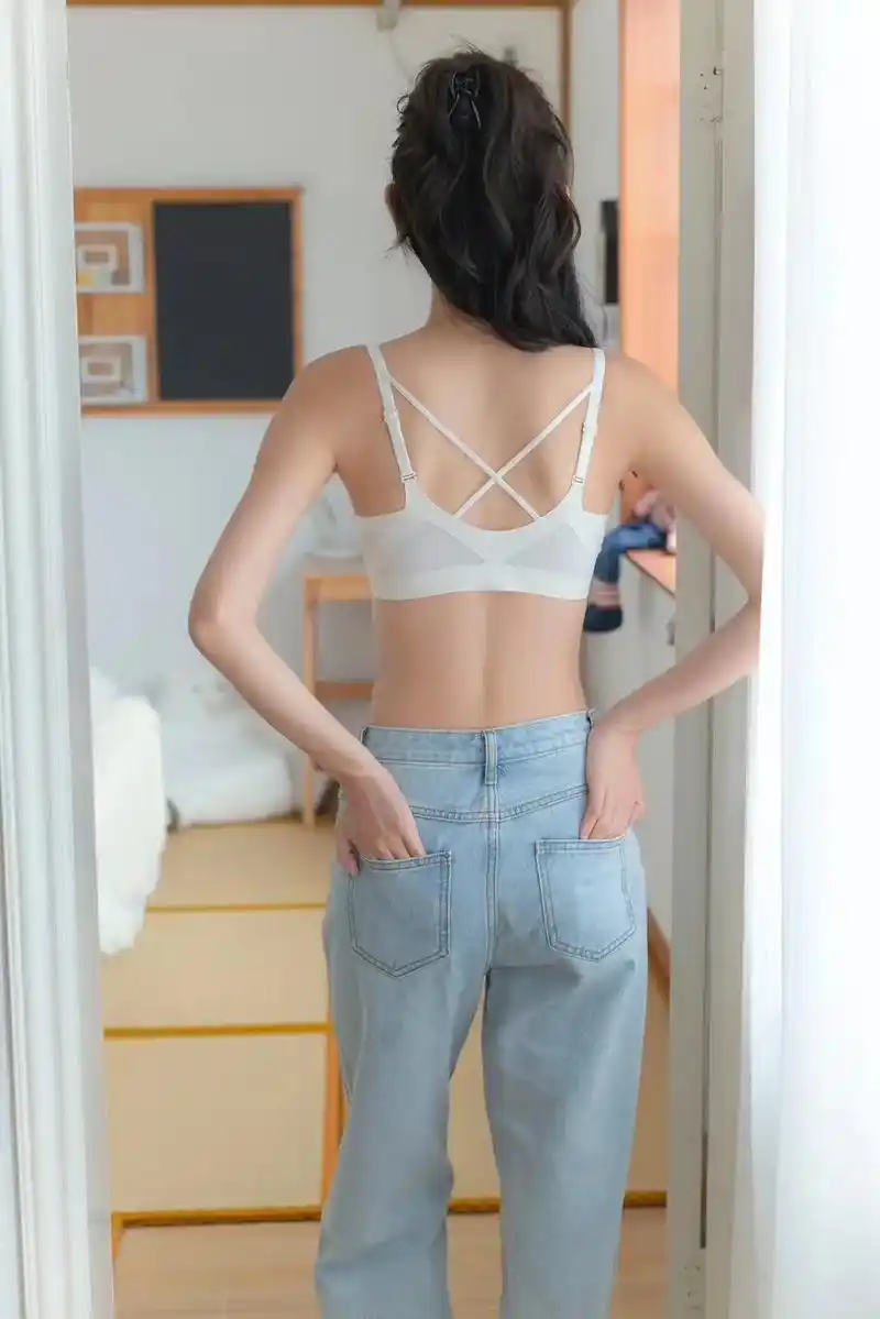 轻滑柔软轻乳棉 触感细腻文胸.【20212  聚拢前扣美背b - 抖音