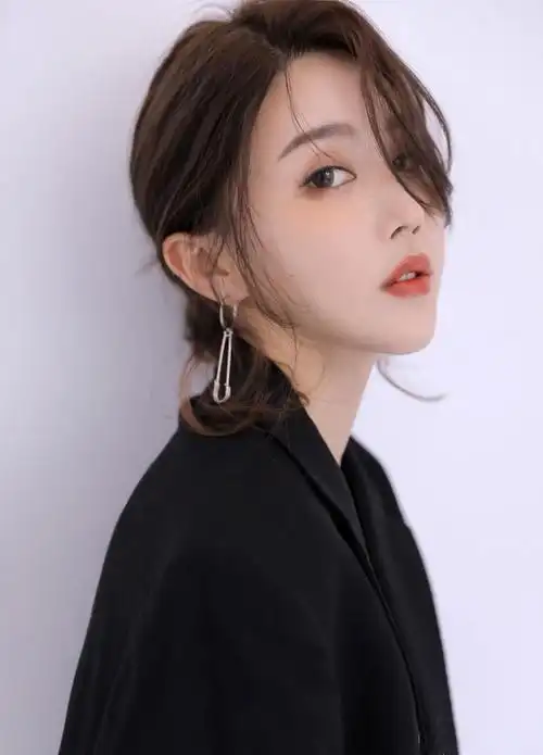 精致美女小姐姐御姐范性感图片写真