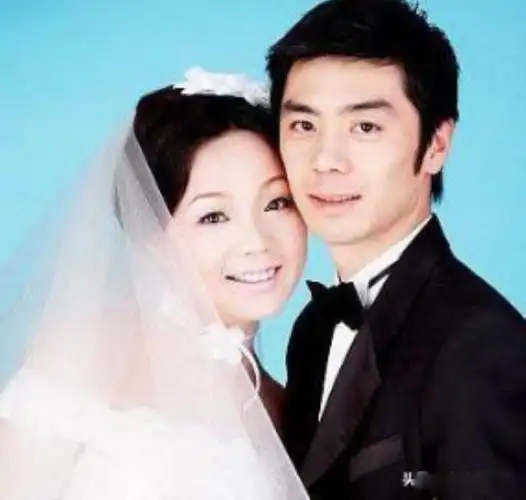 闫妮前老公的个人资料简介是谁第一任丈夫邹伟是干什么的