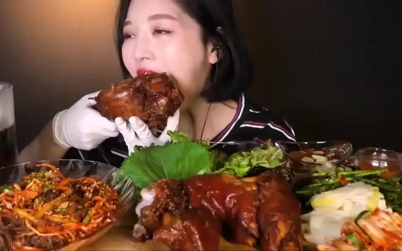 with boki 】深渊巨口 猪蹄 猪肘 面面 大口吃肉 深夜放毒流口水