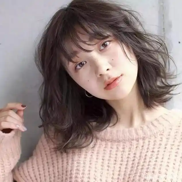 发量少的女人留这3款发型,蓬松好看又百搭,适合所有年纪的女生
