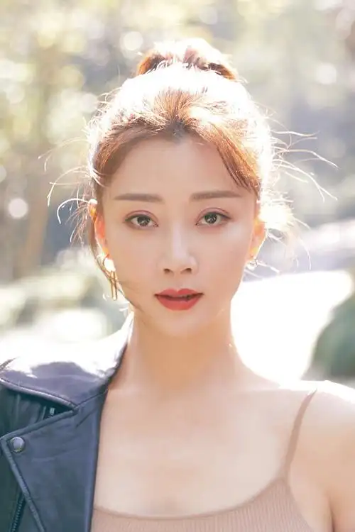 1979年12月06日毕业院校:未填写代表作品:殷桃,内地女演员,2003年毕业