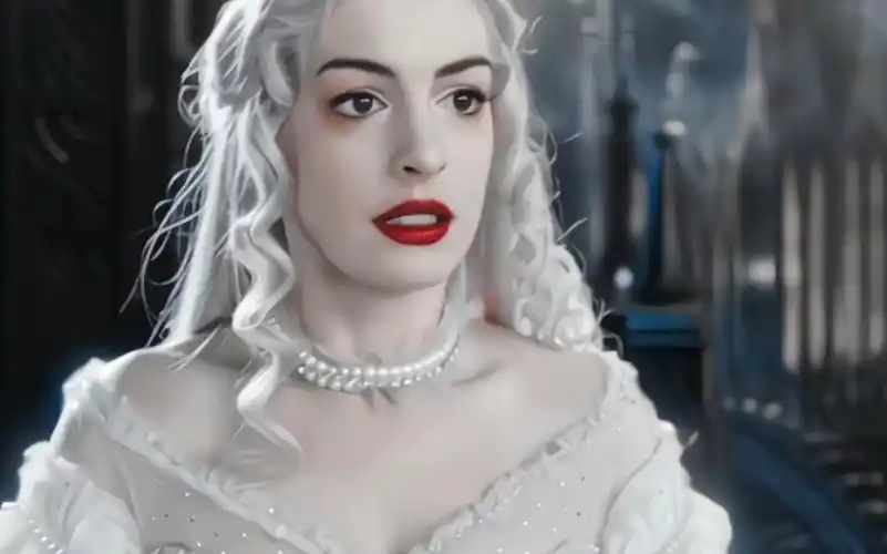 #爱丽丝梦游仙境2 白皇后的颜值和妆造太爱了,远比第一部好看太多!