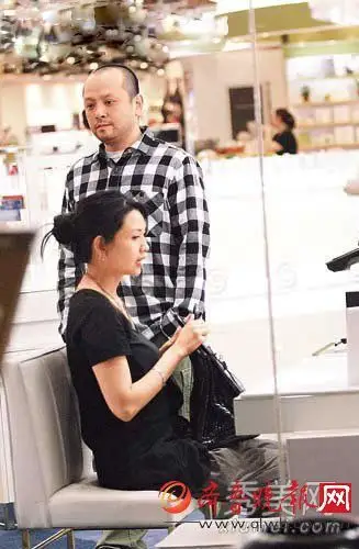 男明星都爱吃窝边草:五月天,言承旭,陈浩民,周杰伦,金城武与女助理的