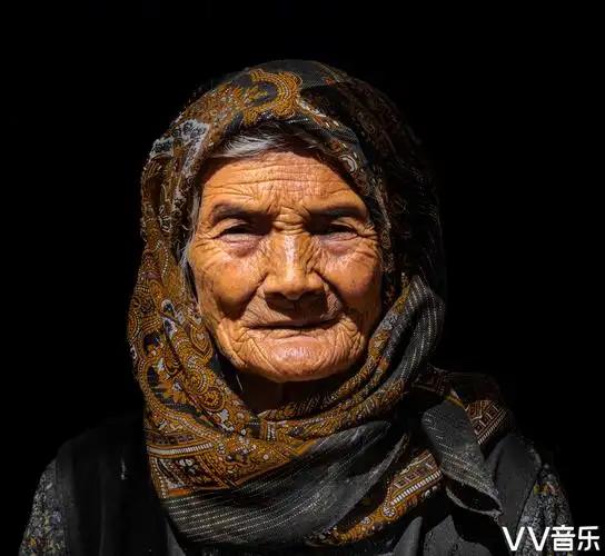 (回顾第三十五期) "龙脉影像" 【人像人文】精选作品展