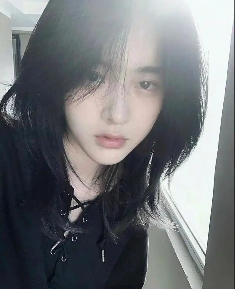 不挑脸的发型日式狼尾鲻鱼头让人心动的日系短发