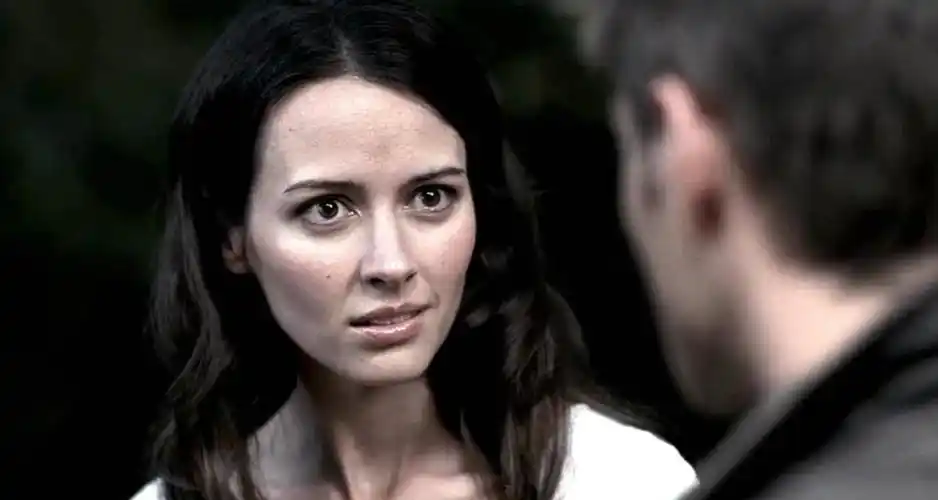 这部非常过瘾的美剧能看完的都是狠人