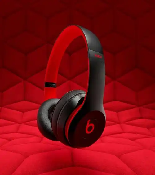 beats推出10周年纪念耳机配色桀骜黑红,apple store抢先发售