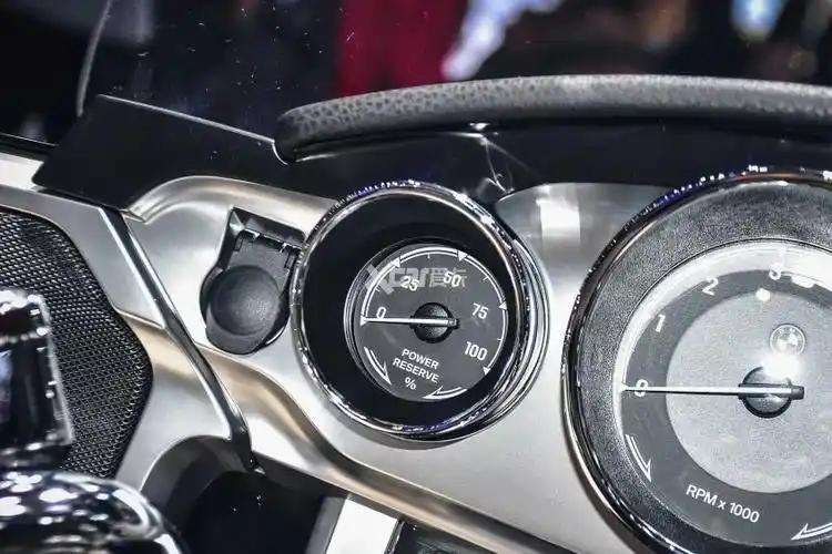 明抢哈雷饭碗宝马r18transcontinental静评