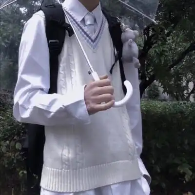 满目星河坠入你的眼 那是我的世界和宇宙 ----林七七〖dk制服男头