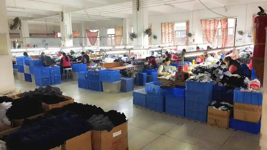 30年专注袜类研发定制生产厂家