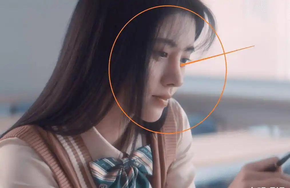 鞠婧祎mv预告曝光,浓密发量让人羡慕,我却被她透光的鼻子吸引_问题_女