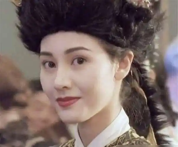 被称为小三专业户,选美皇后李嘉欣挑衅原配,是什么给了她勇气