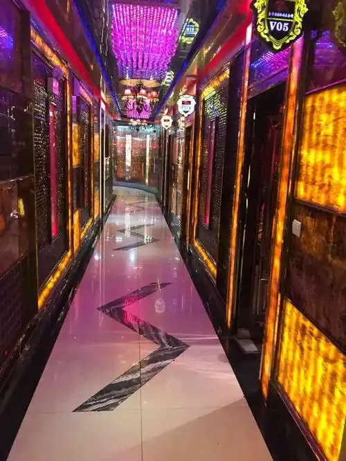 鑫开源ktv-"里面乱七八糟,国庆去玩了,不知道怎么回事.