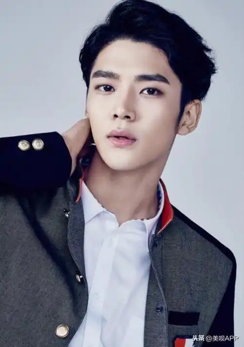 韩国帅哥排行榜韩国男团神颜top10