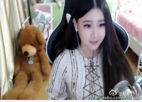 2016斗鱼嘉年华酥酥视频主播素颜惊呆网友