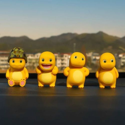 正版奶龙小七汽车摆件车内装饰车载用品大全卡通女生车用高级男士