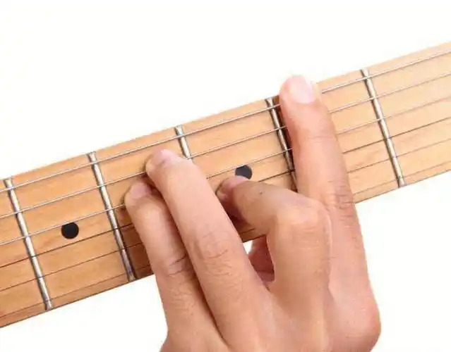 吉他小课堂:大横按只不过是个纸老虎!