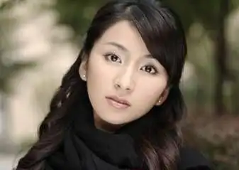 面相 面相看人中,面相人中短   人中为晚运,所以人中长的人,是长寿之