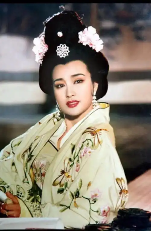 看到有人求推大女主我一定要开帖再次安利刘晓庆的武则天95版本