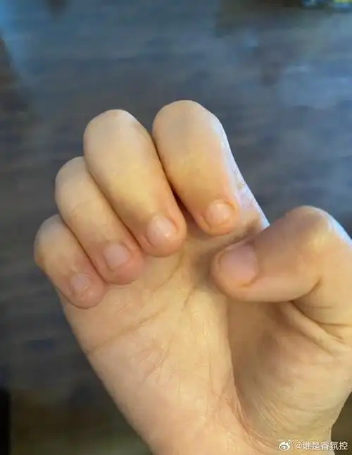 短指甲也可以这么好看#终于开始了我的指甲养护之旅!