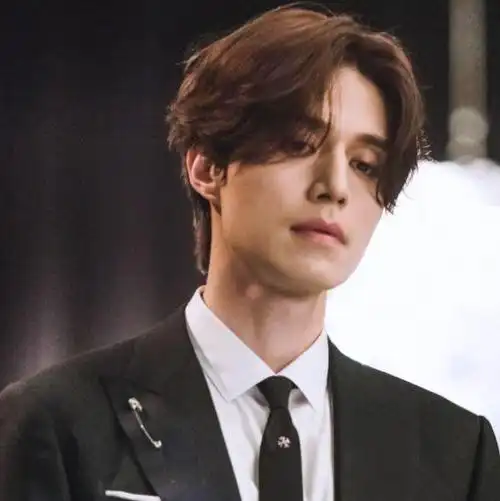 李栋旭新剧九尾狐传魅惑造型掀热议鬼怪后帅出新高度