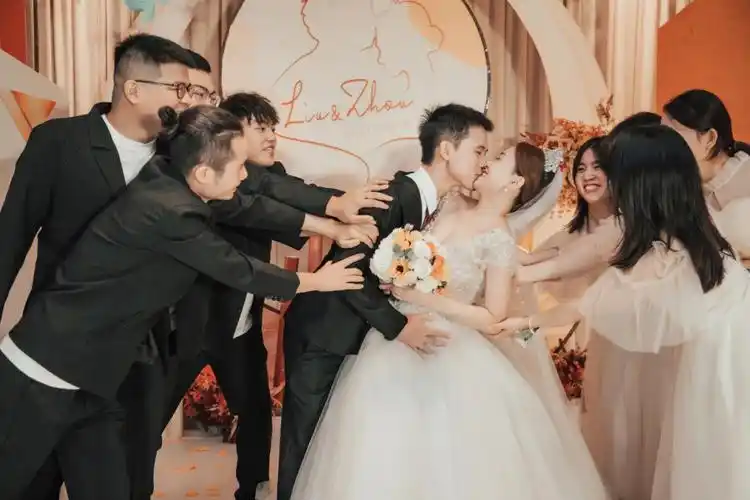 30岁遇见自己92爱情992021.4.19一周年去登记结婚,2021.10.