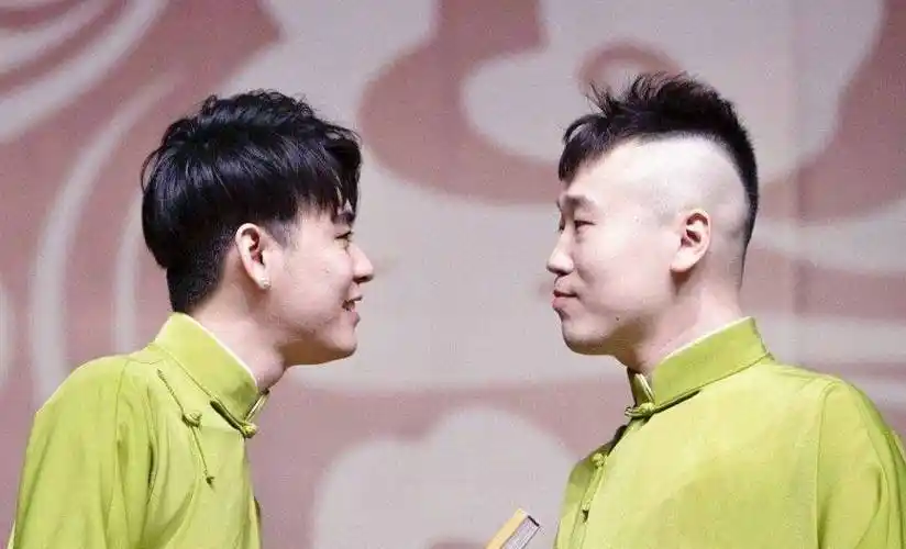 原创被问有什么别人无法模仿德云社杨九郎霸气回答我给张云雷捧哏