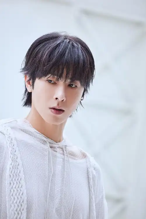 东方神起郑允浩出道20周年快乐