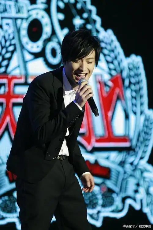 关于已故艺人乔任梁被ai复活的消息引起了广泛关注