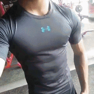 男人够不够帅,除了看脸,就是看腹肌!