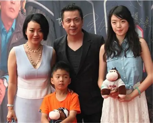 王中磊老婆王晓蓉个人资料 王晓蓉倒追王中磊写情书曾被拒【图】