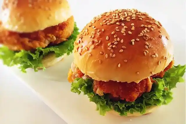 肯德基老员工透露的香辣鸡腿堡做法再也不用去肯德基买了