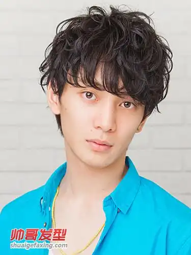 十八款最流行的男生短发烫发 三分钟打理潮爆造型(3)