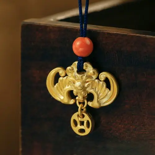 花古古 黄金吊坠 黄金蝙蝠项链 福运到来 福在眼前 母亲节礼物